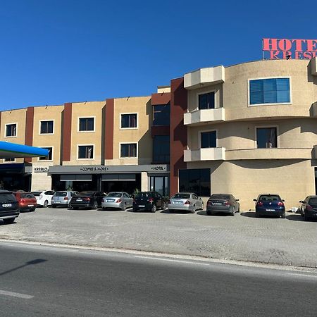 Hotel Kresko Lushnjë Buitenkant foto