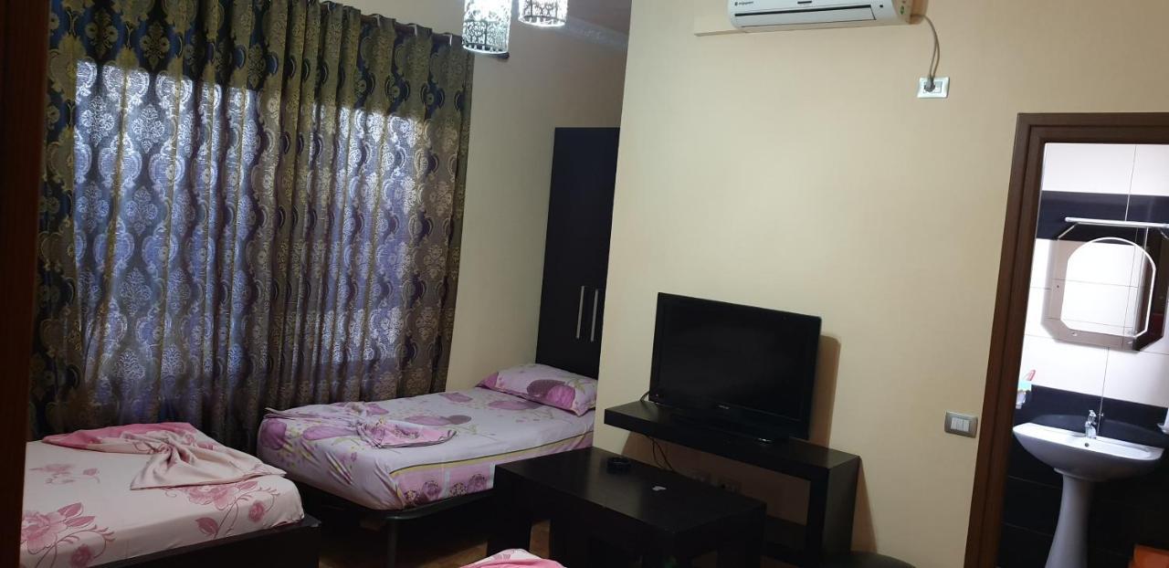 Hotel Kresko Lushnjë Buitenkant foto